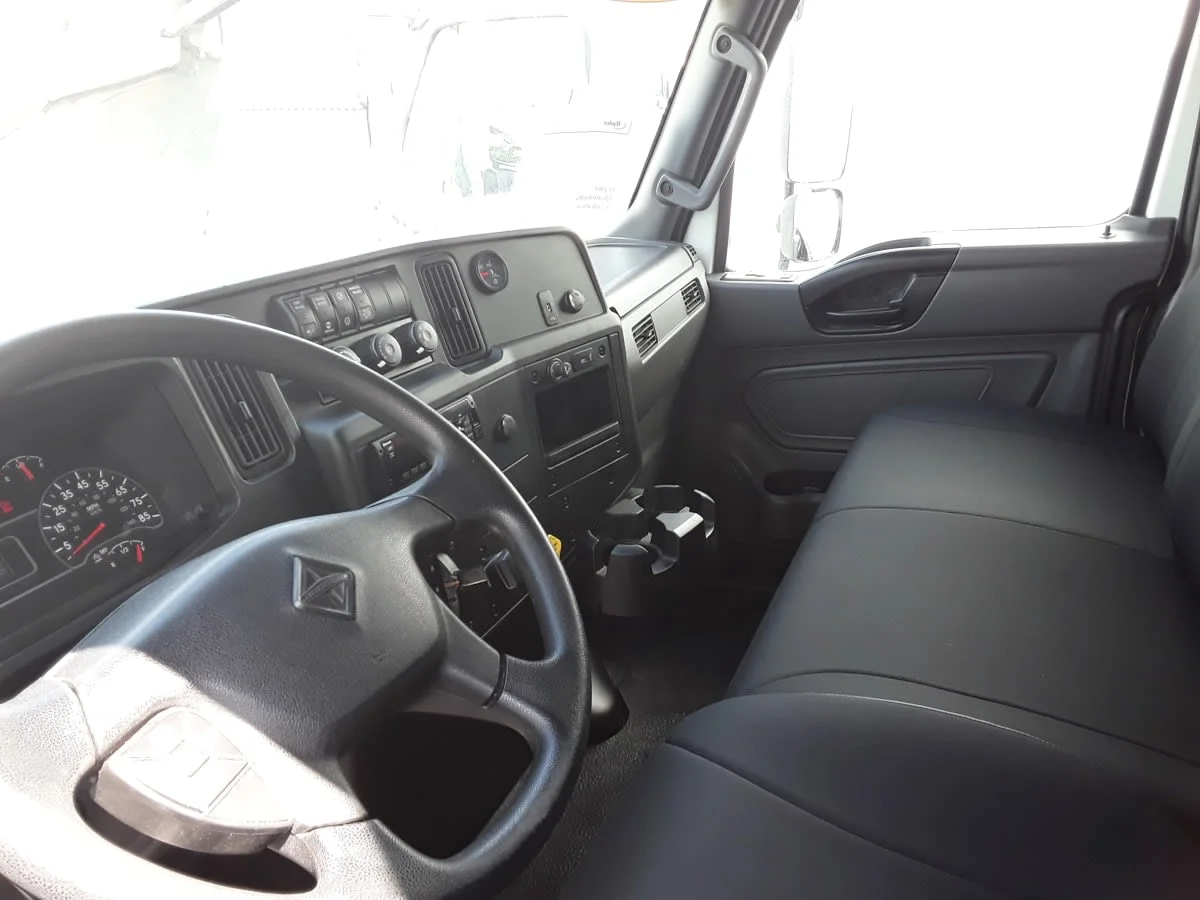 2020 International MV - image 7