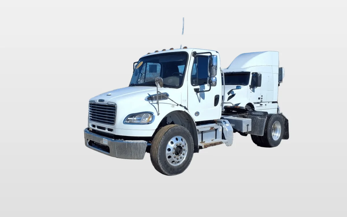 2019 Freightliner M2 106 - image 1