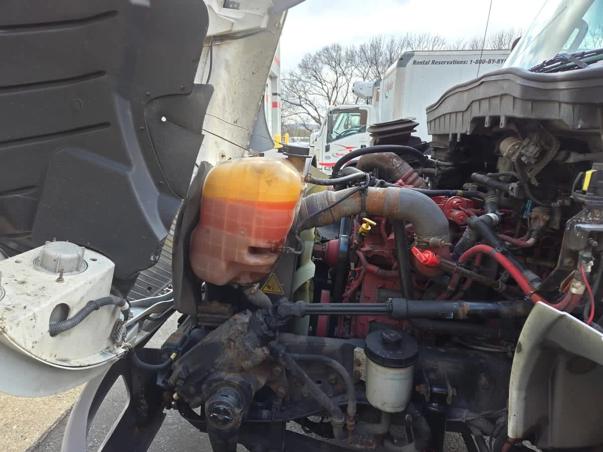 2020 International MV - image 10