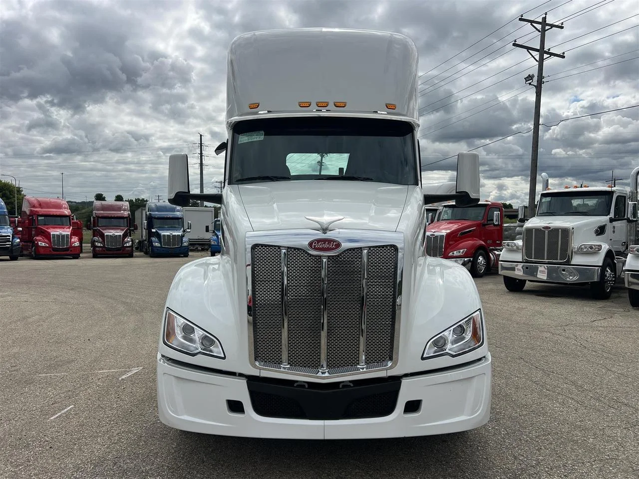 2027 Peterbilt 579
