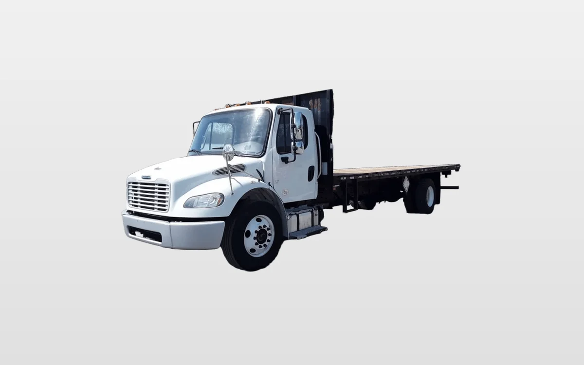 2017 Freightliner M2 106 - image 1