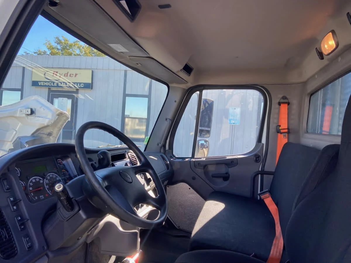 2019 Freightliner M2 106 in West Sacramento, CA — photo 7