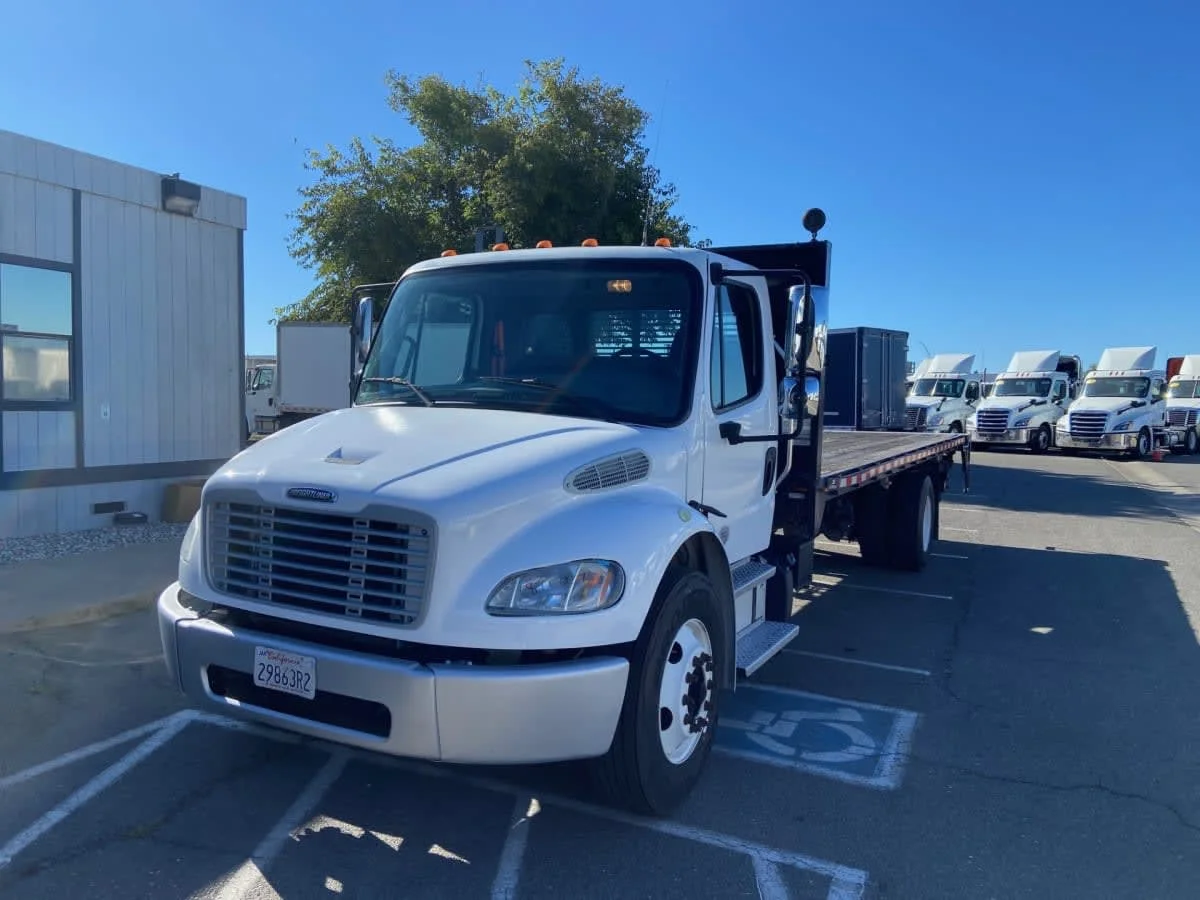 2019 Freightliner M2 106
