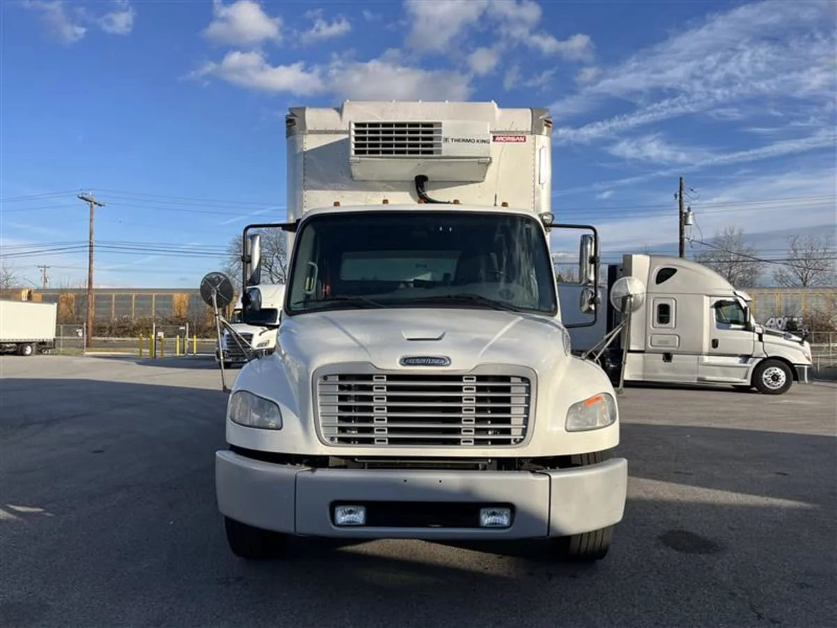 2020 Freightliner M2 106 in Beltsville, MD — photo 2