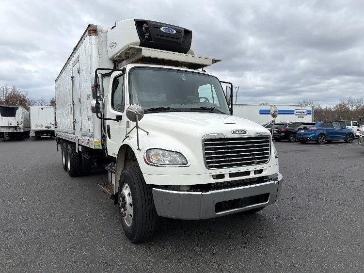 2019 Freightliner M2 106 in Chicopee, MA — photo 3