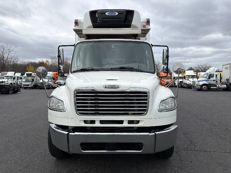 2019 Freightliner M2 106 in Chicopee, MA — photo 2