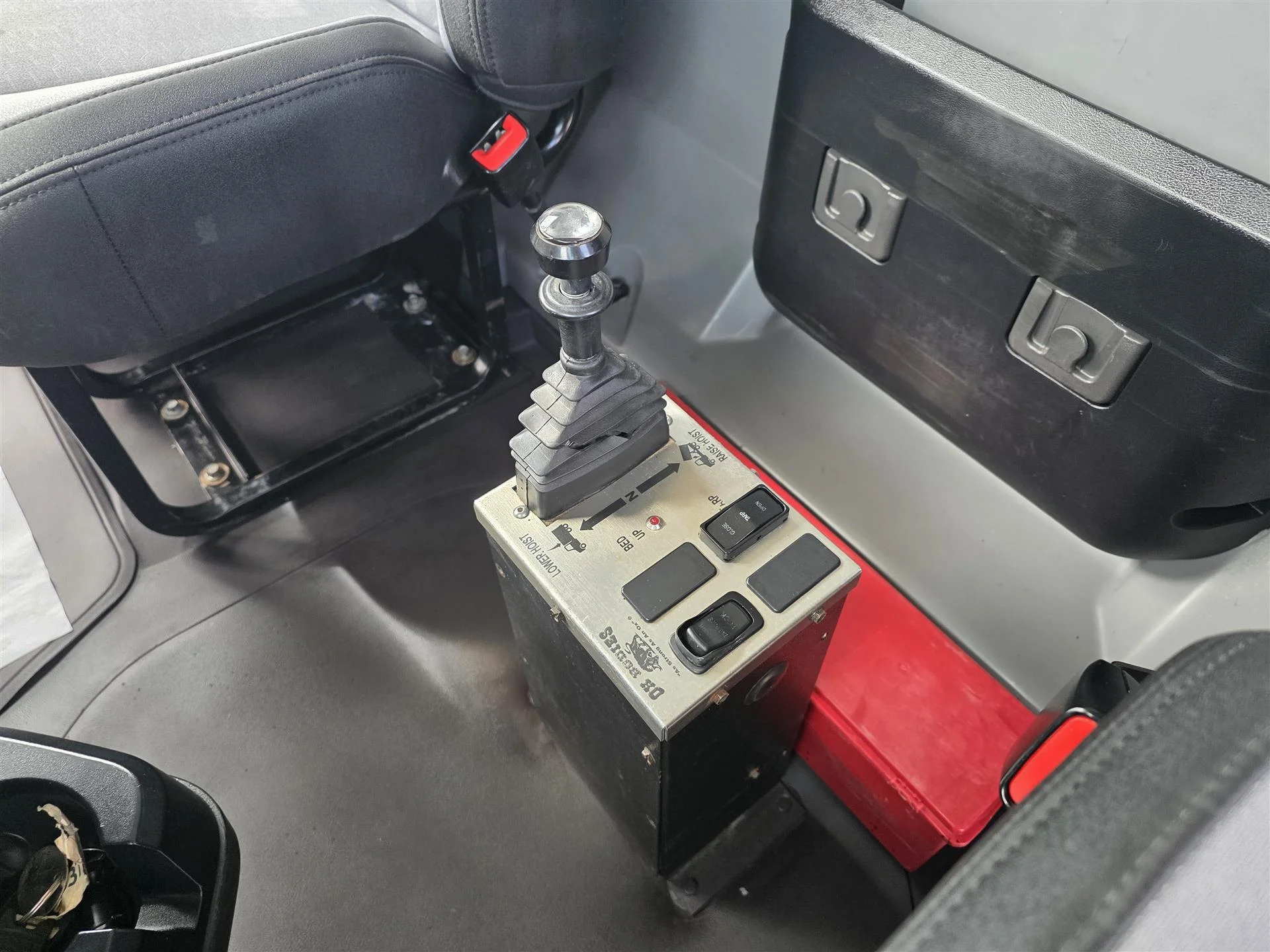 2020 Mack Granite - image 9