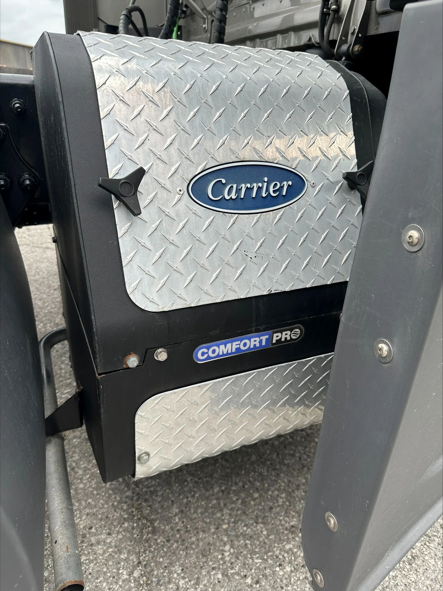 2023 Freightliner Cascadia - image 6