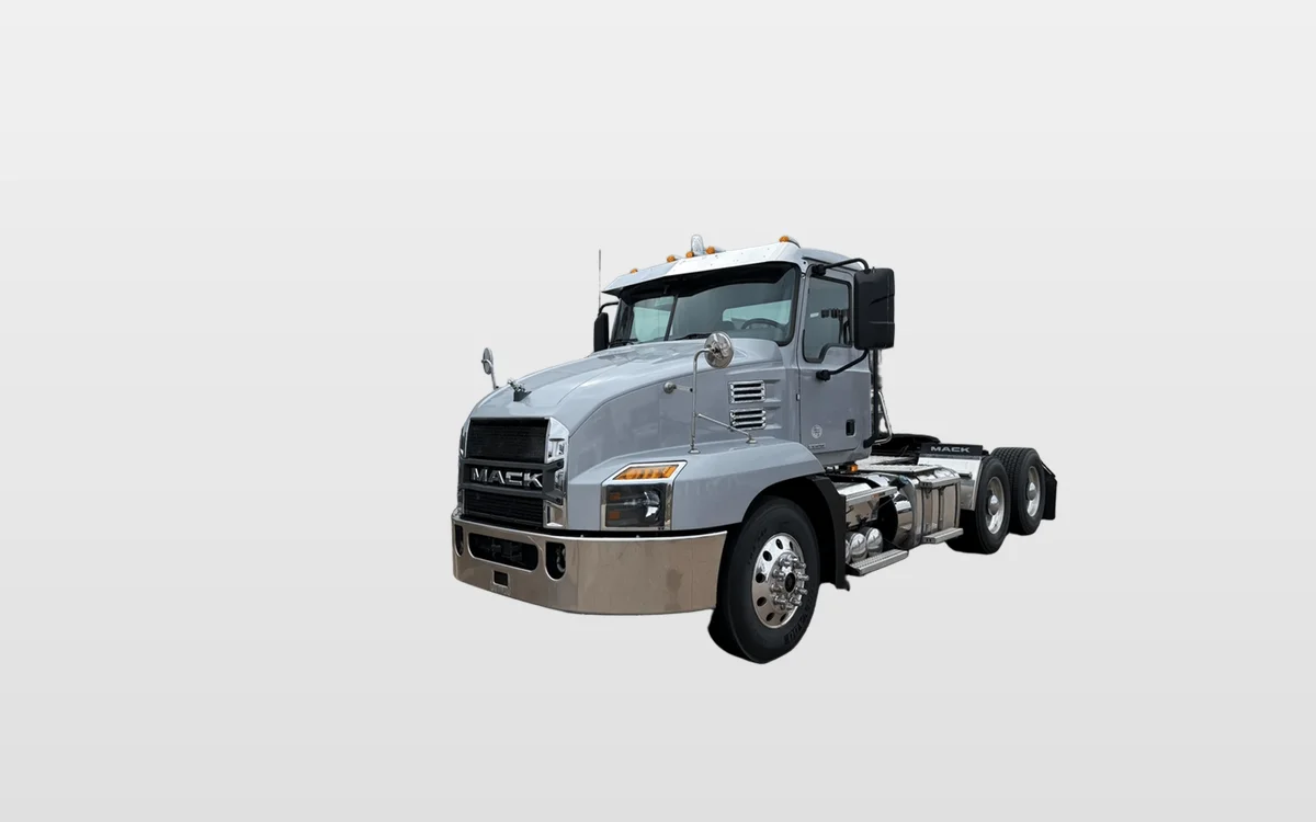 2021 Mack Anthem - image 1