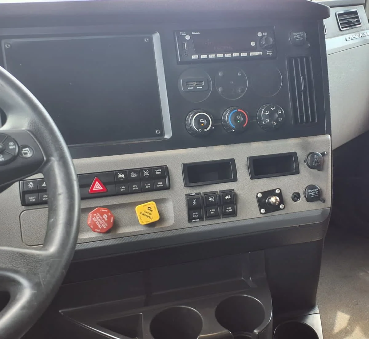 2022 Freightliner Cascadia in Memphis, TN — photo 10
