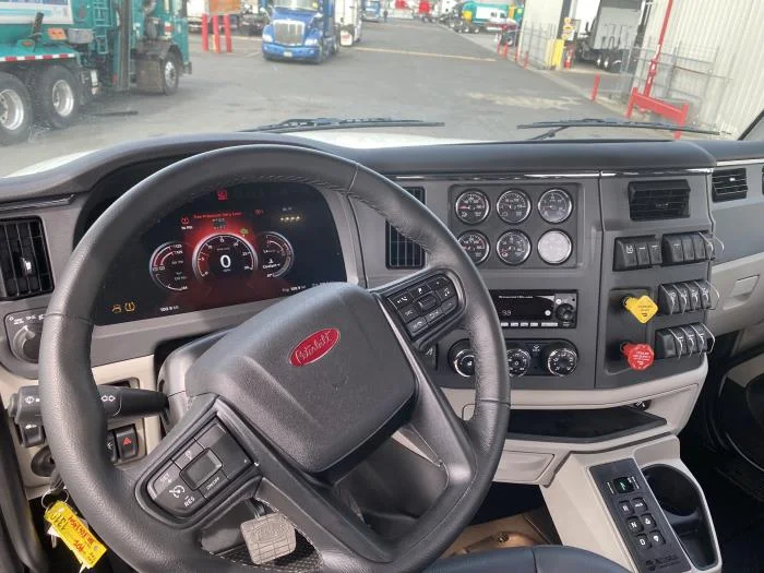 2027 Peterbilt 567 in Sylmar, CA — photo 3