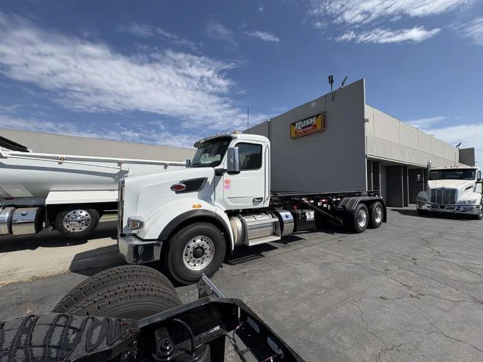 2027 Peterbilt 567 in Sylmar, CA — photo 7