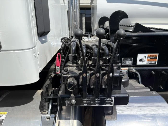 2027 Peterbilt 567 in Sylmar, CA — photo 17