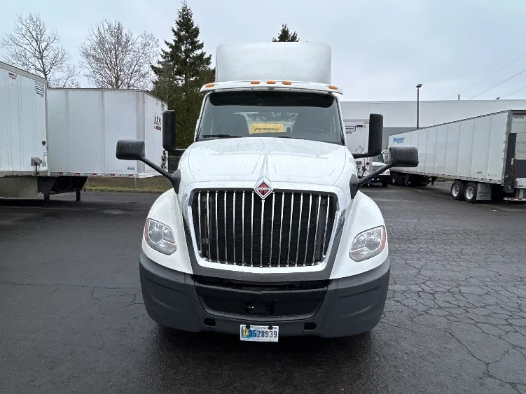 2019 International LT in Portland, OR — photo 2