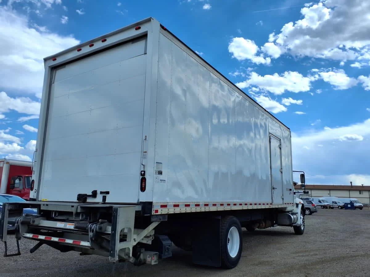 2019 International 4300 in Commerce City, CO — photo 4