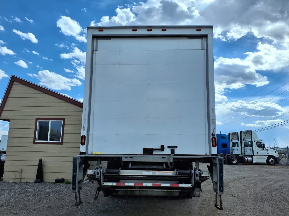 2019 International 4300 in Commerce City, CO — photo 5
