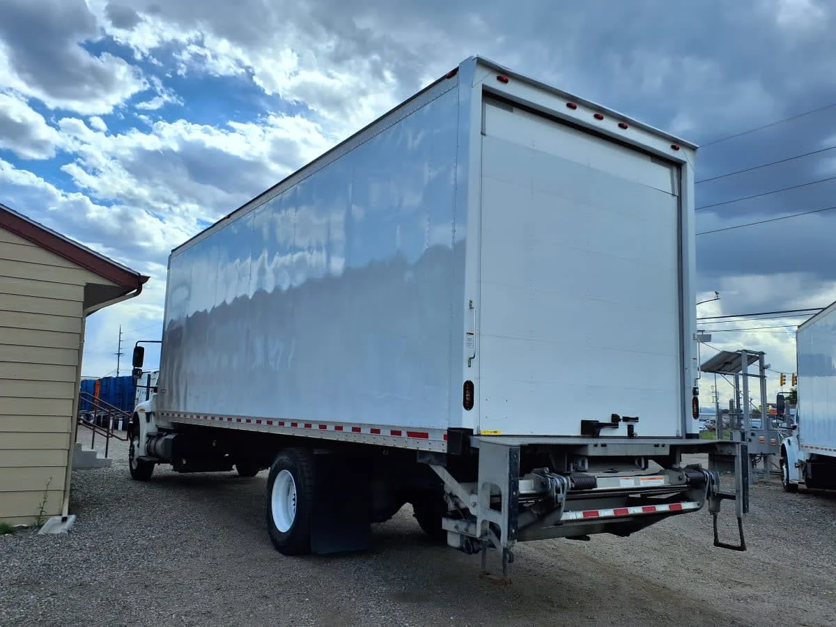 2019 International 4300 in Commerce City, CO — photo 6