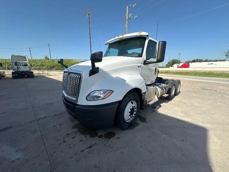 2019 International LT in Waxahachie, TX