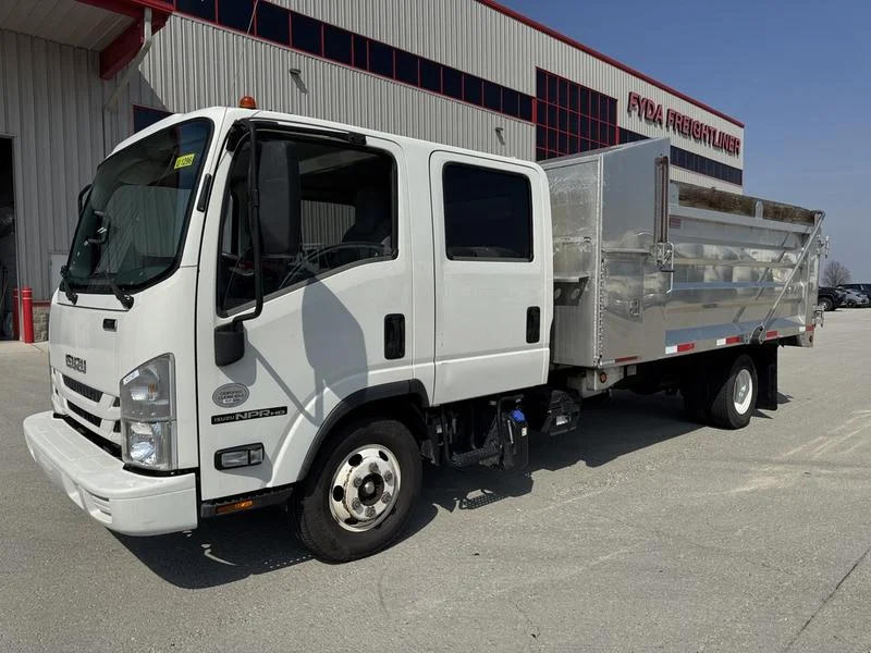 2026 Isuzu NPR - image 21