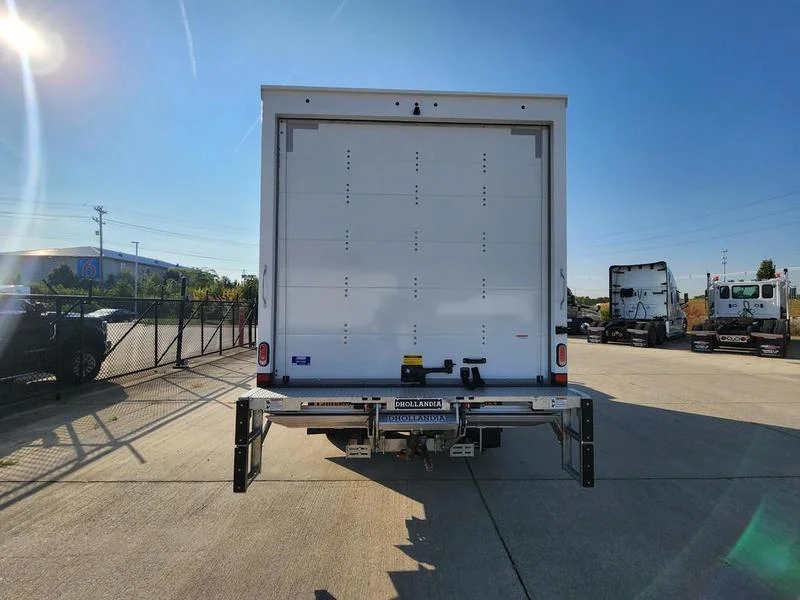 2026 Isuzu NPR - image 6