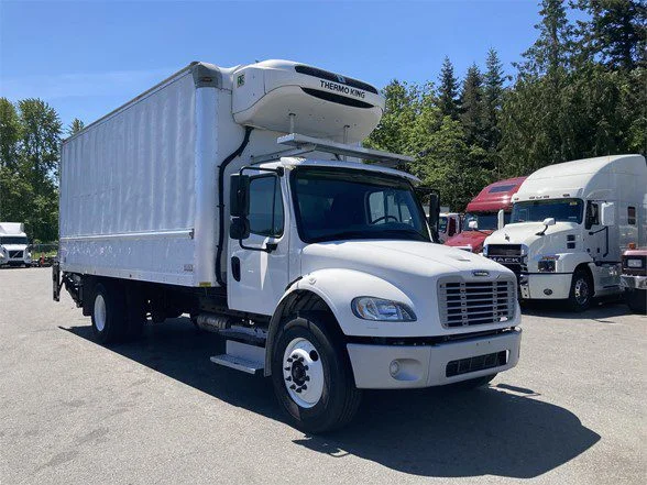 2016 Freightliner M2 106