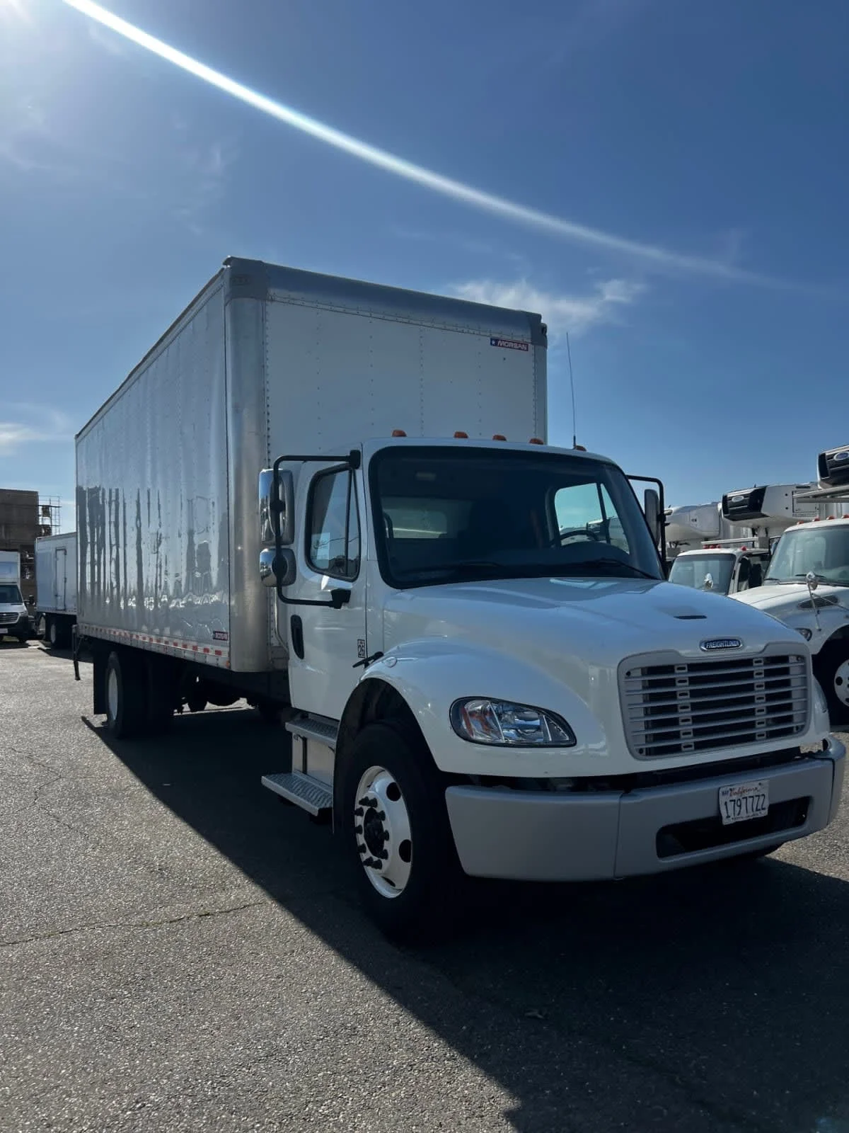 2021 Freightliner M2 106 - image 3