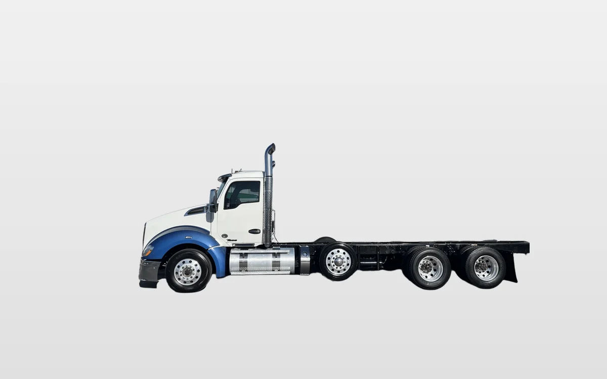 2019 Kenworth T680 - image 1