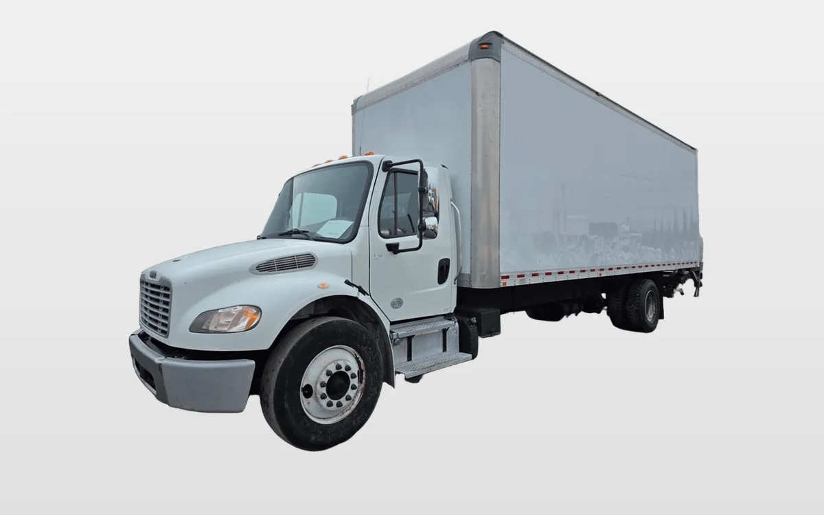 2018 Freightliner M2 106 - image 1