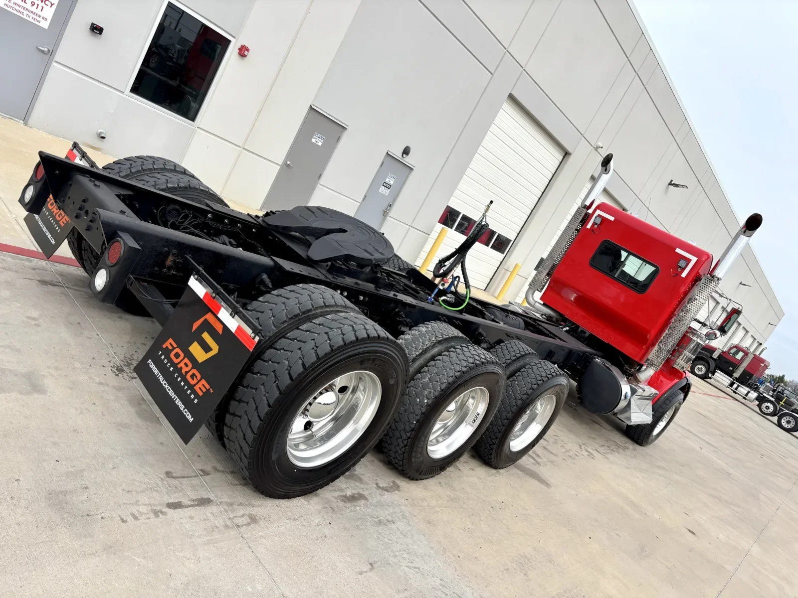 2020 Kenworth T800 - image 11