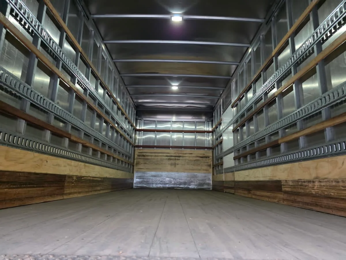 2020 International MV - image 8