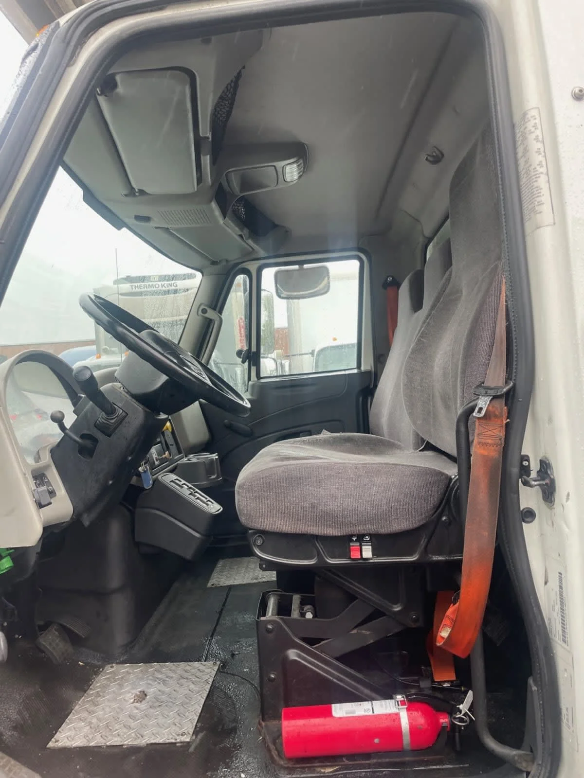2018 International 4300 in Farmingdale, NY — photo 8