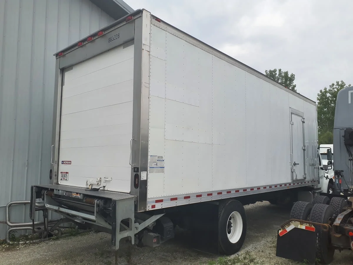 2019 Freightliner M2 106 in Indianapolis, IN — photo 4