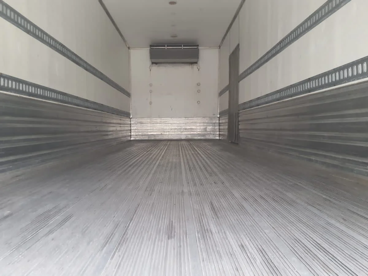 2019 Freightliner M2 106 in Indianapolis, IN — photo 9