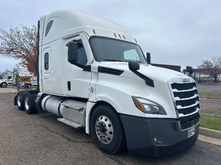 2021 Freightliner Cascadia in Richland, MS