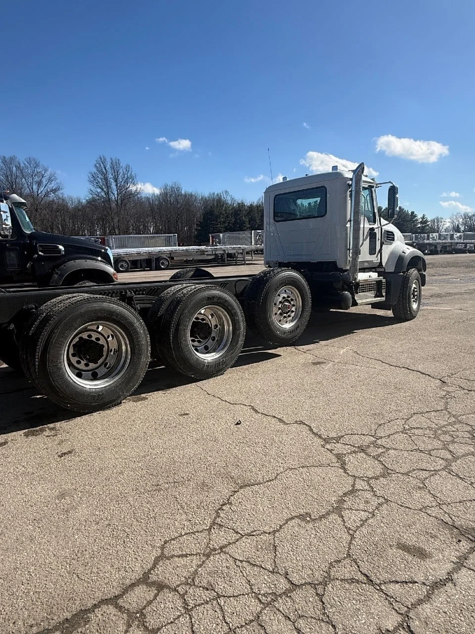 2027 Mack Granite in Dunmore, PA — photo 3