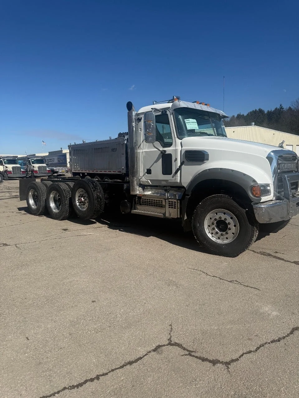2027 Mack Granite in Dunmore, PA — photo 4