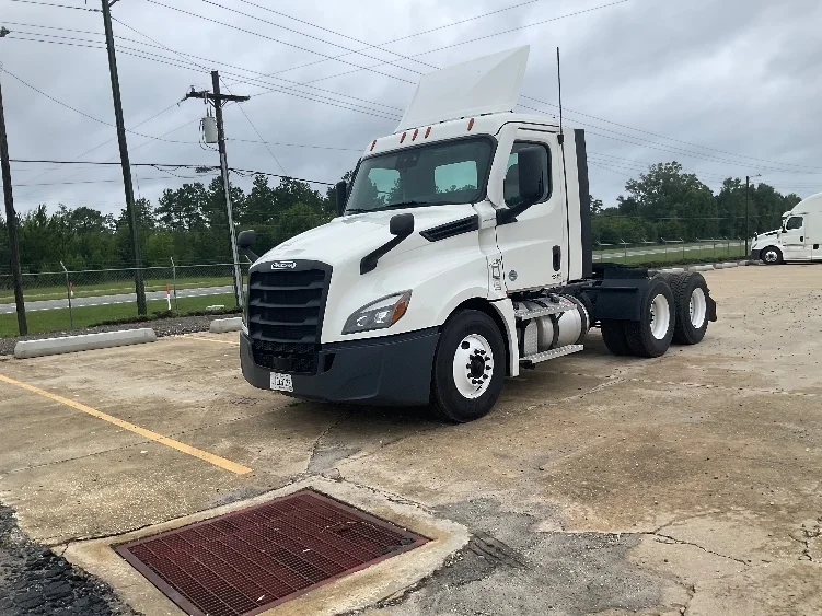 2021 Freightliner Cascadia in Albany, GA — photo 3