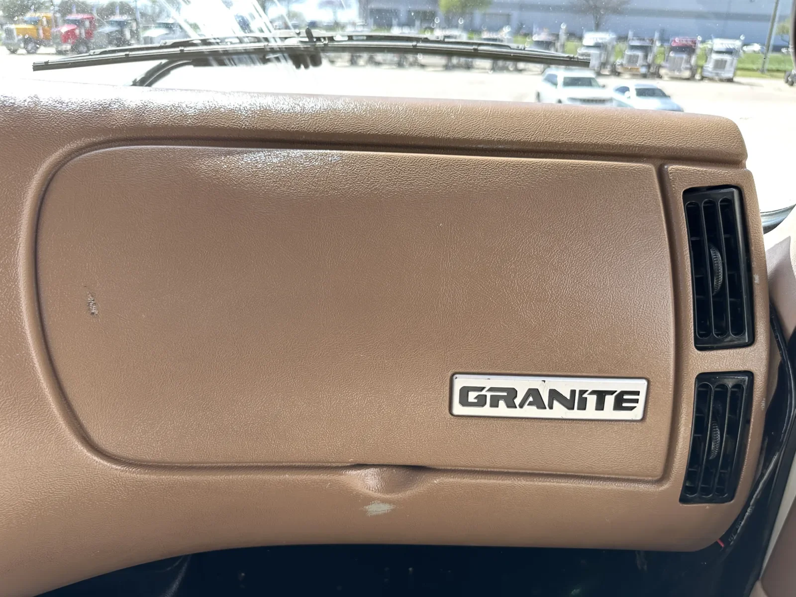 2006 Mack Granite in Hutchins, TX — photo 19
