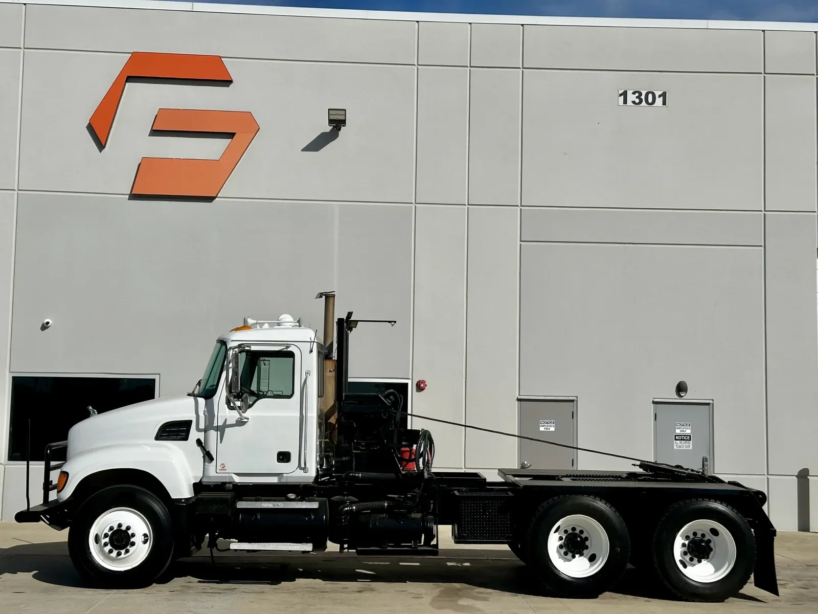 2006 Mack Granite in Hutchins, TX — photo 4