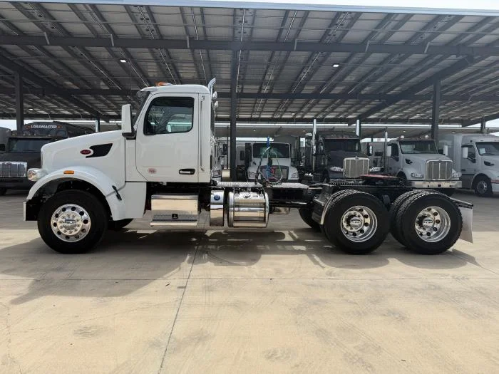 2027 Peterbilt 567 in San Antonio, TX — photo 4