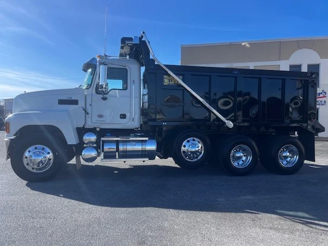 2026 Mack Pinnacle in Lowell, AR — photo 7