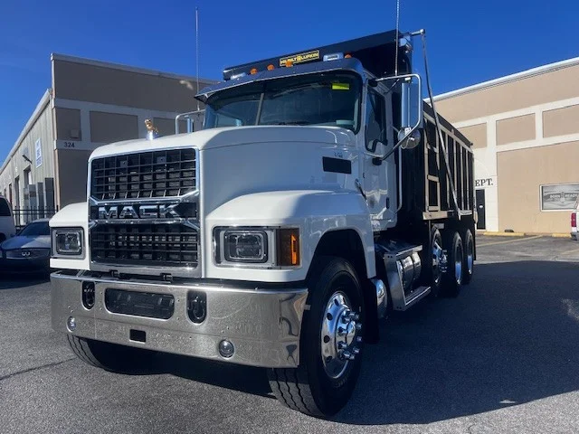 2026 Mack Pinnacle in Lowell, AR