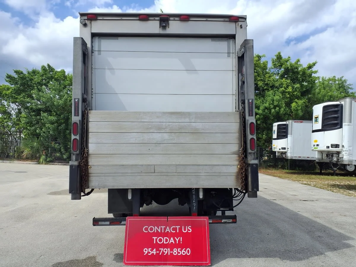2020 Freightliner M2 106 in Davie, FL — photo 5
