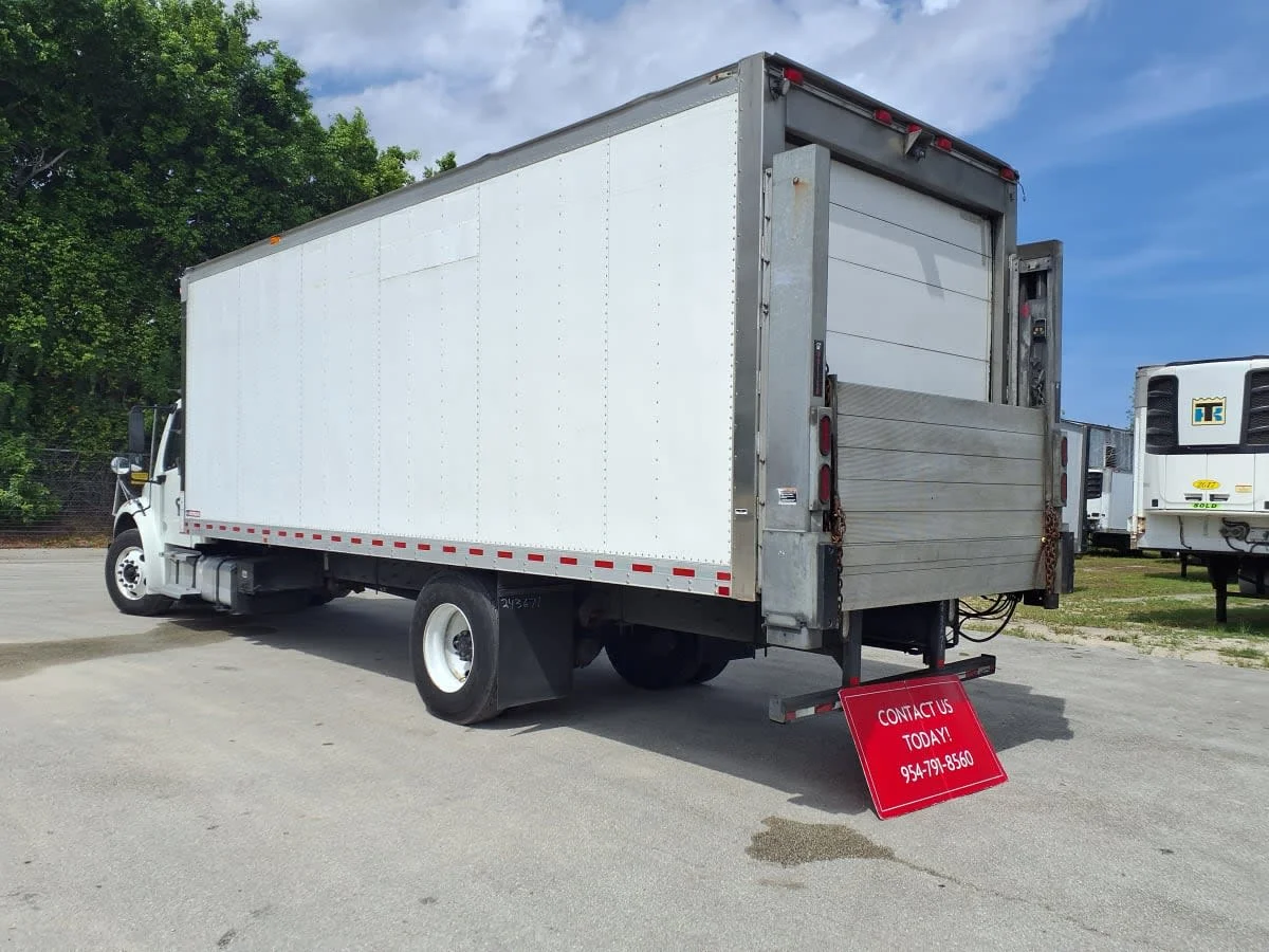 2020 Freightliner M2 106 in Davie, FL — photo 6