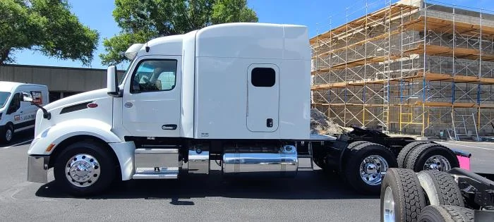 2022 Peterbilt 579 — photo 4