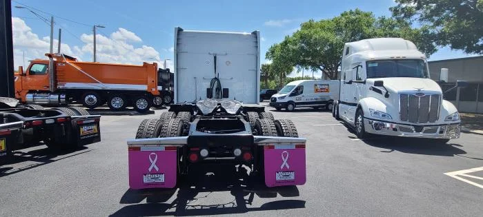 2022 Peterbilt 579 — photo 7