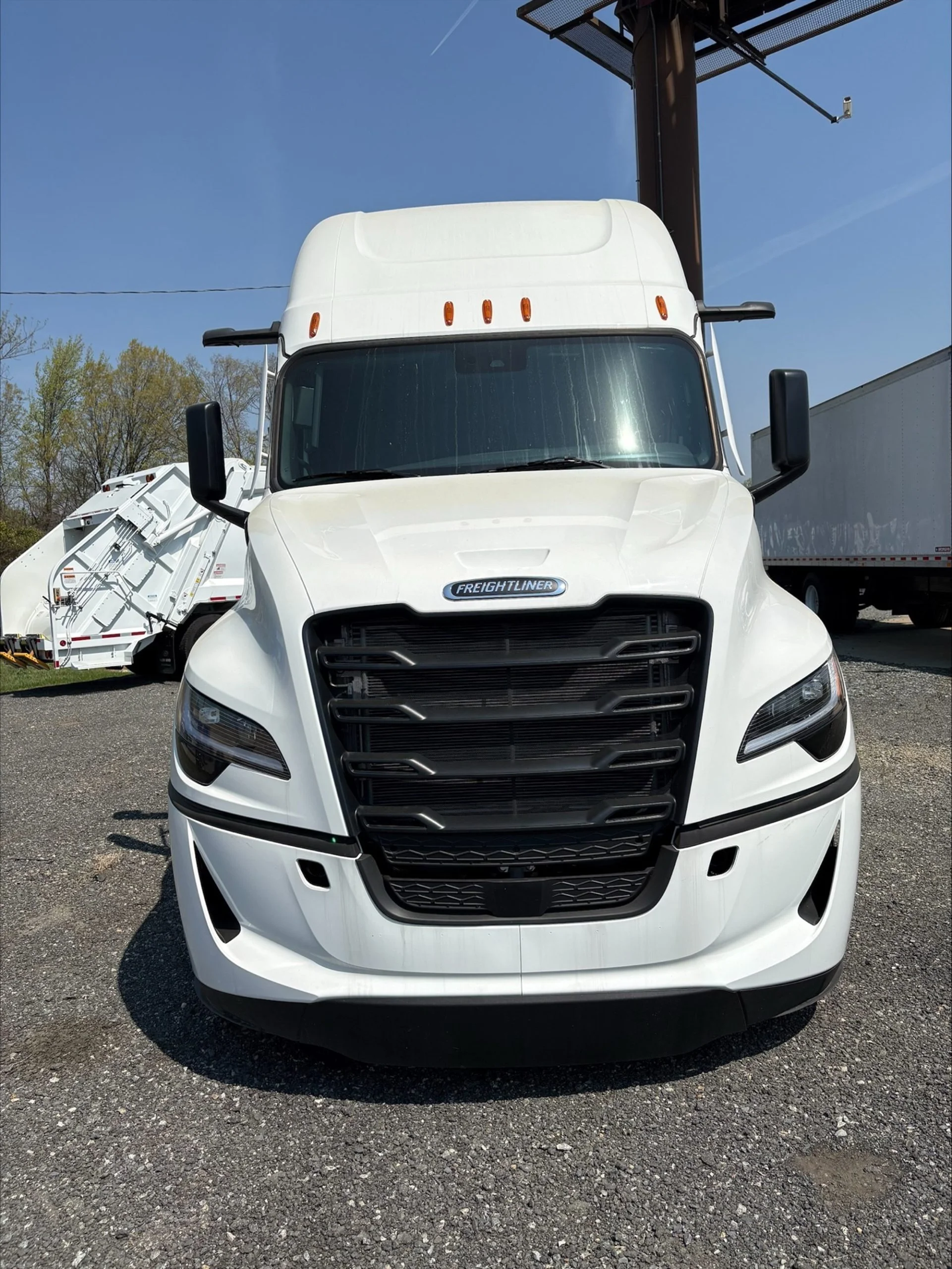 2026 Freightliner Cascadia in Roanoke, VA — photo 2
