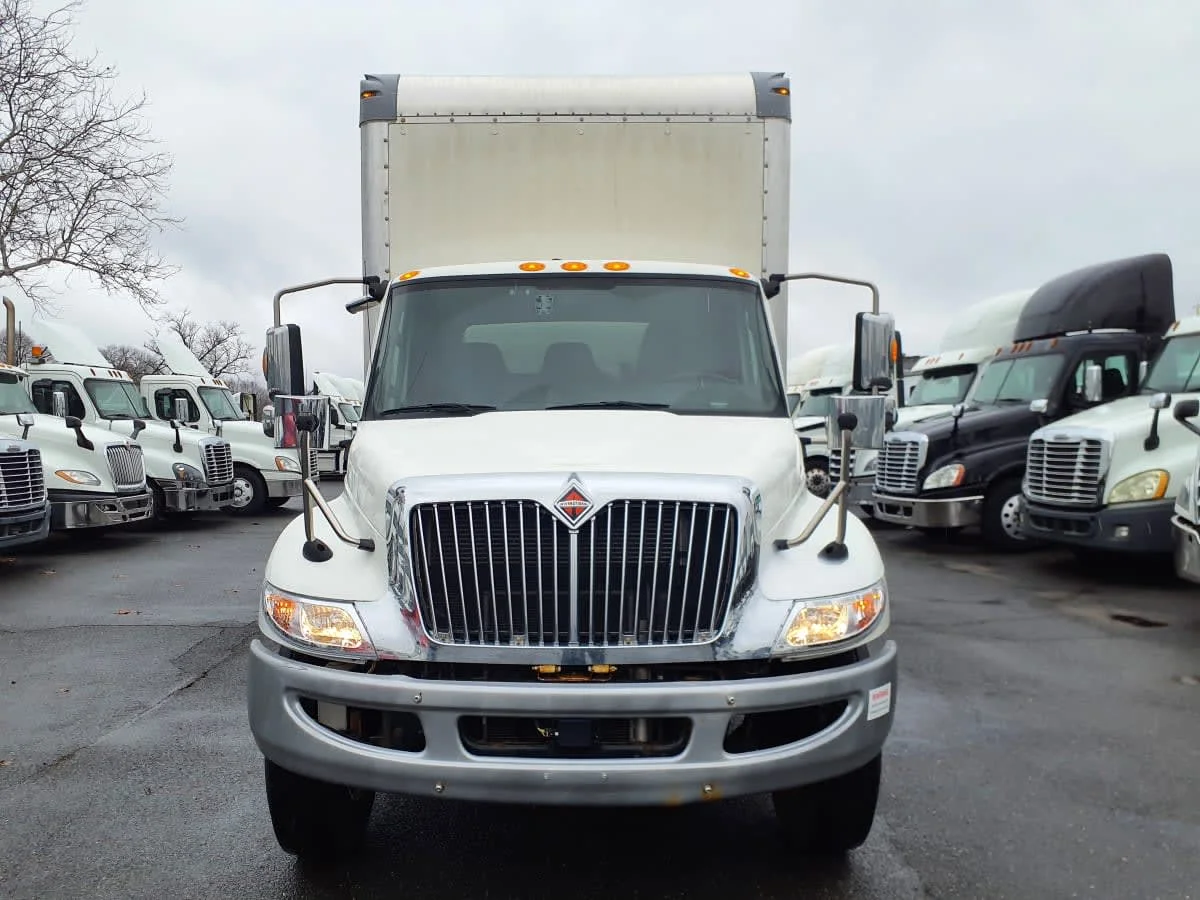 2023 International MV - image 2