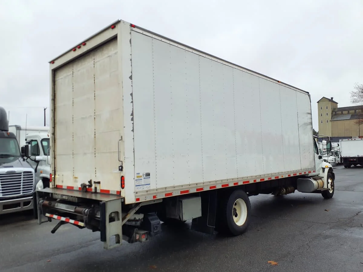 2023 International MV - image 4