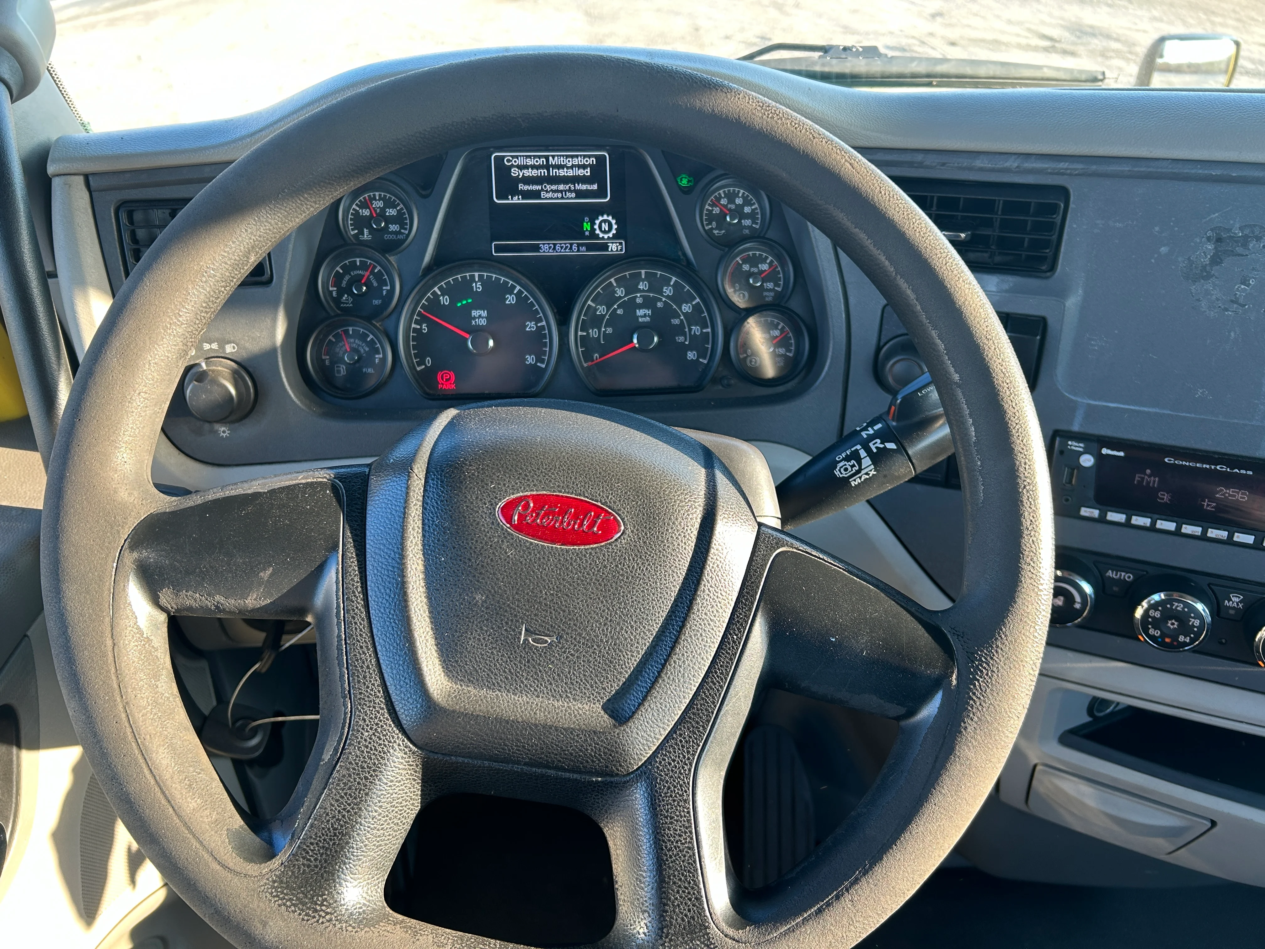 2021 Peterbilt 579 in Richmond, VA — photo 8